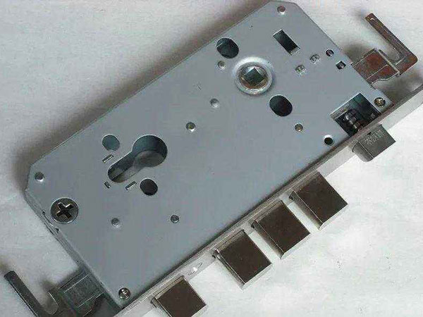 华阴24小时上门开锁公司